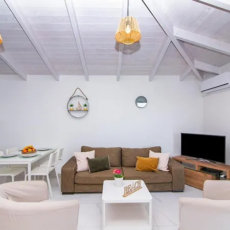 Joy Superior Sea View