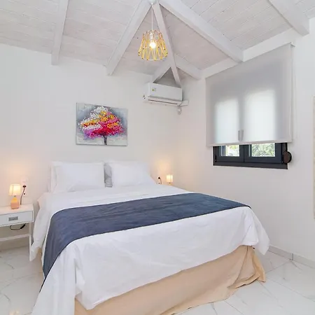 Joy Superior Sea View *