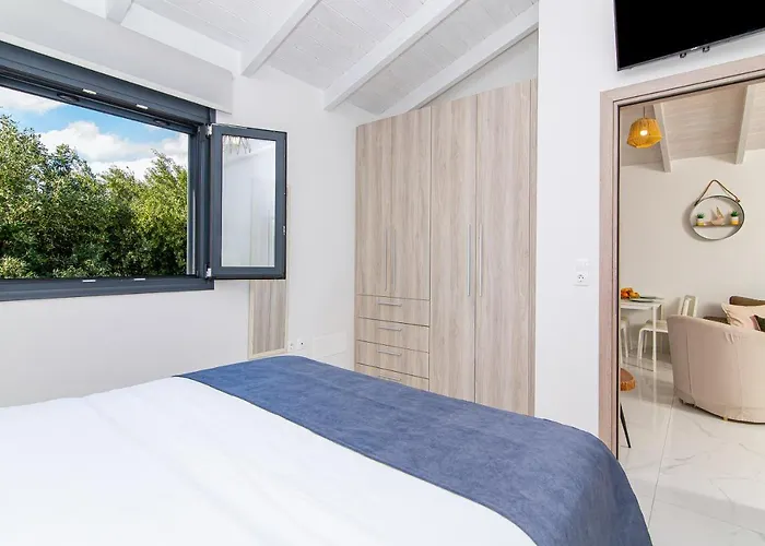 Joy Superior Sea View