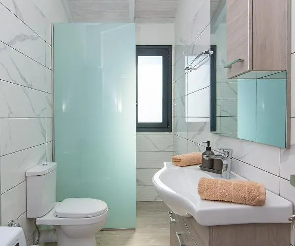 Joy Superior Sea View Херсониссос